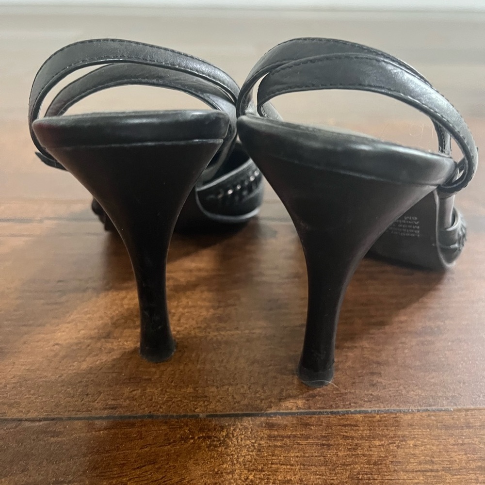 Alfani Leather Heels - Picture 4 of 7